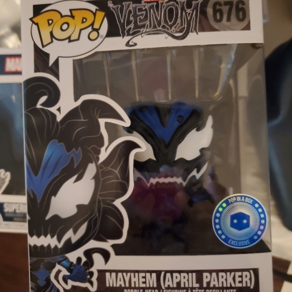 Funko Marvel Venom Mayhem (April Parker) #676 - Picture 1 of 3